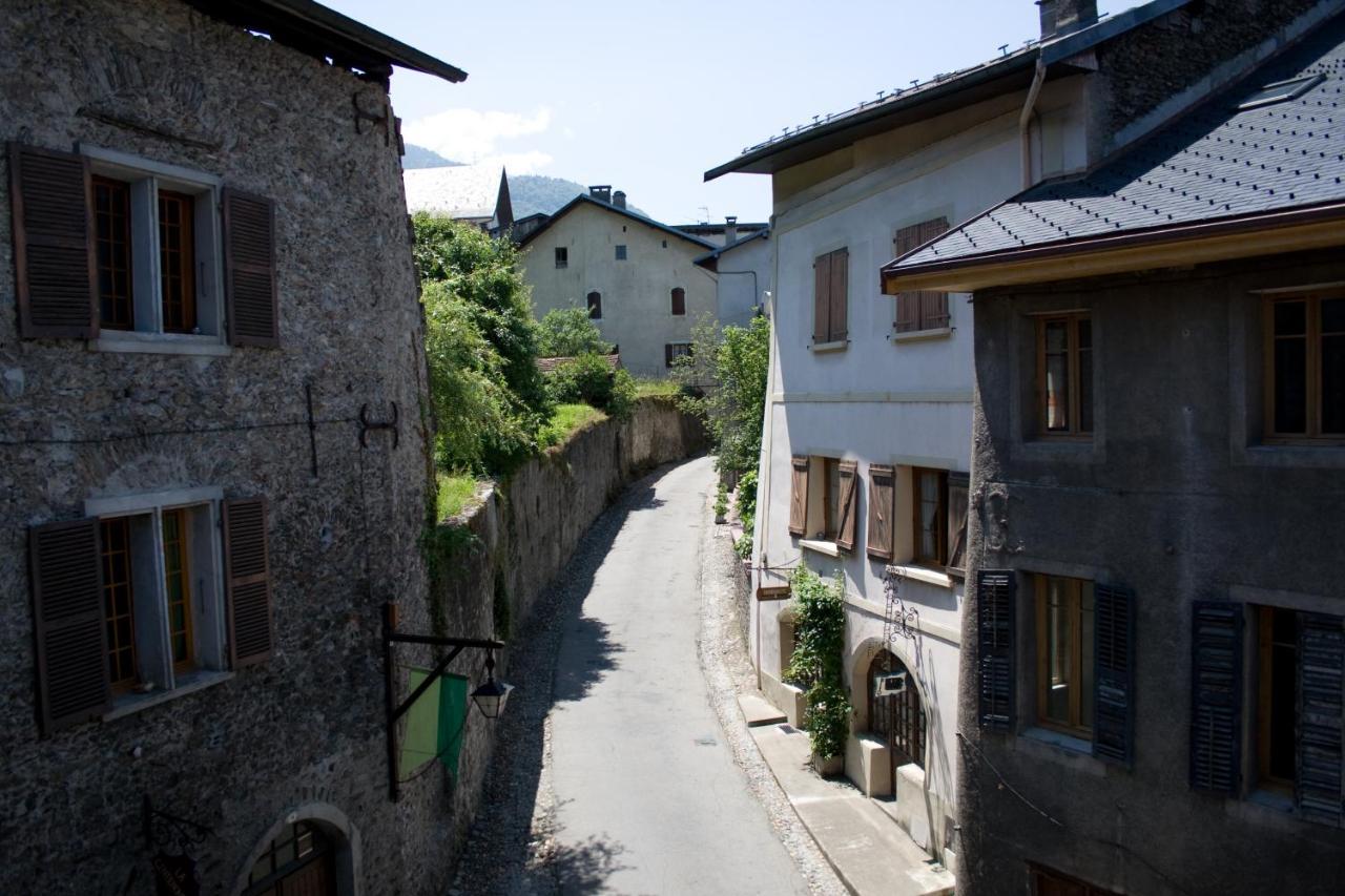 Au Cheval Blanc - Appartements Et Chambres D'Hotes Albertville Buitenkant foto